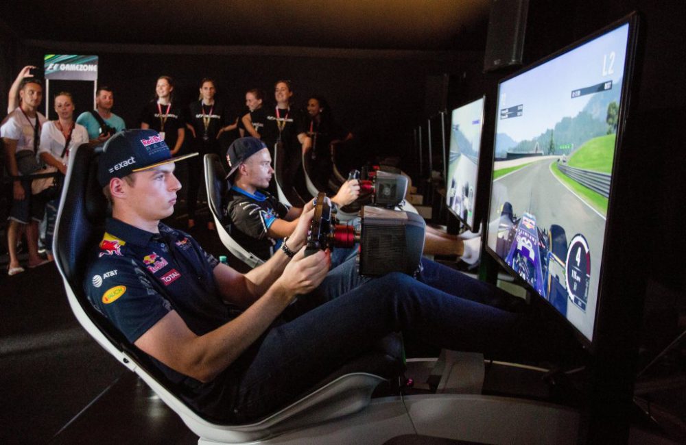 F1 Video [iRacing] - "Ho superato Max Verstappen e battuto Lando Norris"
