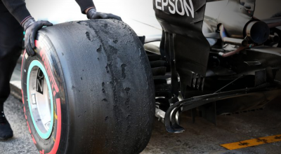 blistering sulla mercedes prima delle gomme ribassate