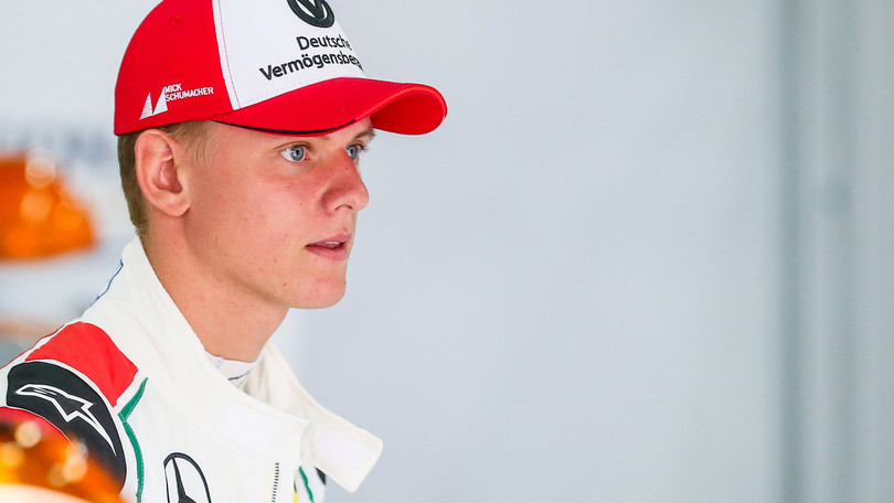 F1 - Mick Schumacher - Papà è il pilota migliore mai esistito, seguirlo è difficile