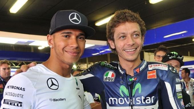 MotoGp - Rossi e Hamilton: un patto d'amicizia