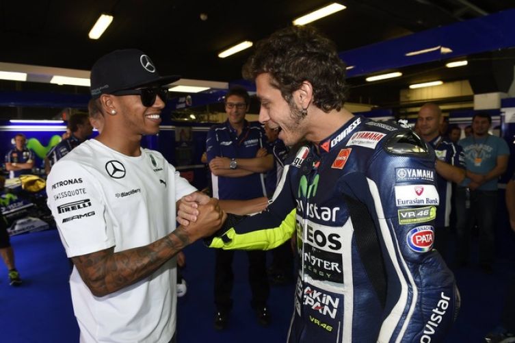 MotoGp - Rossi e Hamilton: un patto d'amicizia 1 MotoGp - Rossi e Hamilton: un patto d'amicizia