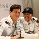 Toto Wolff e Lewis Hamilton, la Mercedes resta fino al 2025