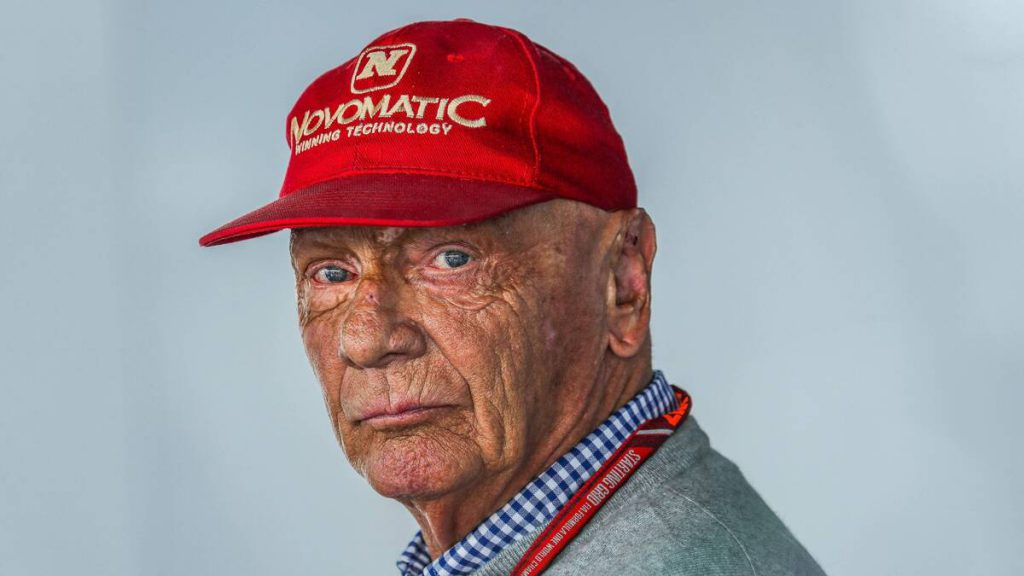 lauda cappellino rosso