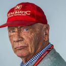lauda cappellino rosso