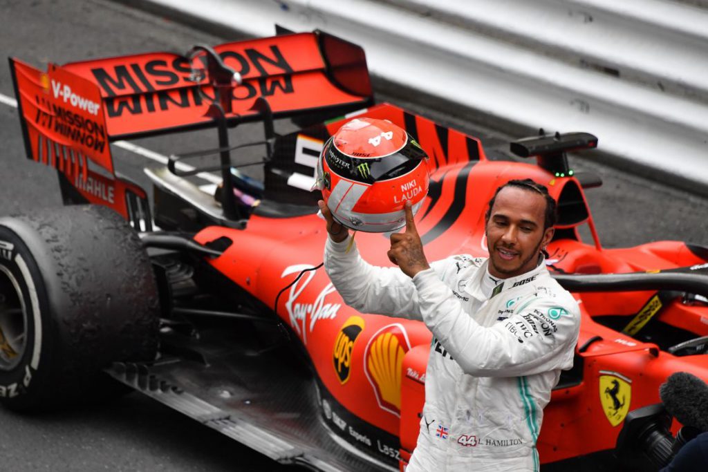 le voci su hamilton in ferrari