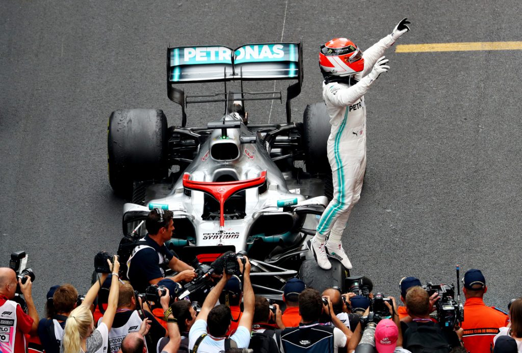 F1 - Perché Hamilton ha usato le gomme medie a Montecarlo? 3 hamilton festeggia gomme