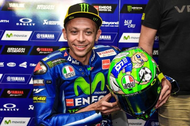 casco valentino rossi dedicato a totti