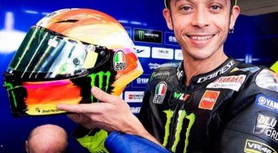 MotoGP - Valentino Rossi presenta il casco speciale per il Mugello