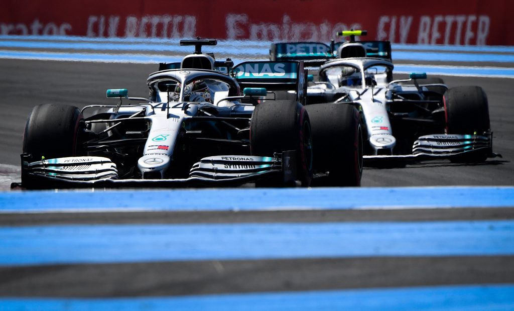 mercedes in evidenza durante le prove libere del gp di francia