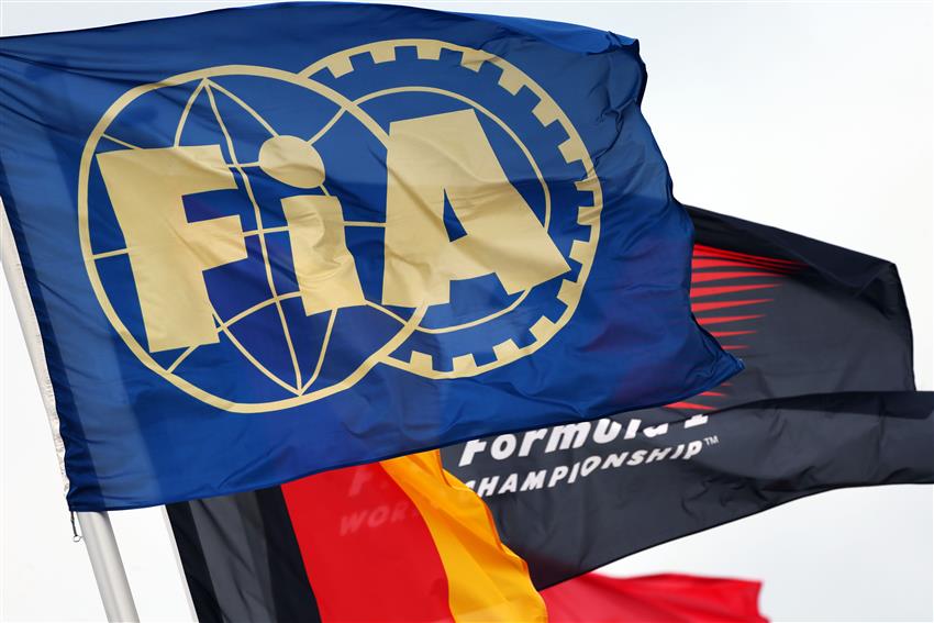 f1 bandiera bianco nera, il significato