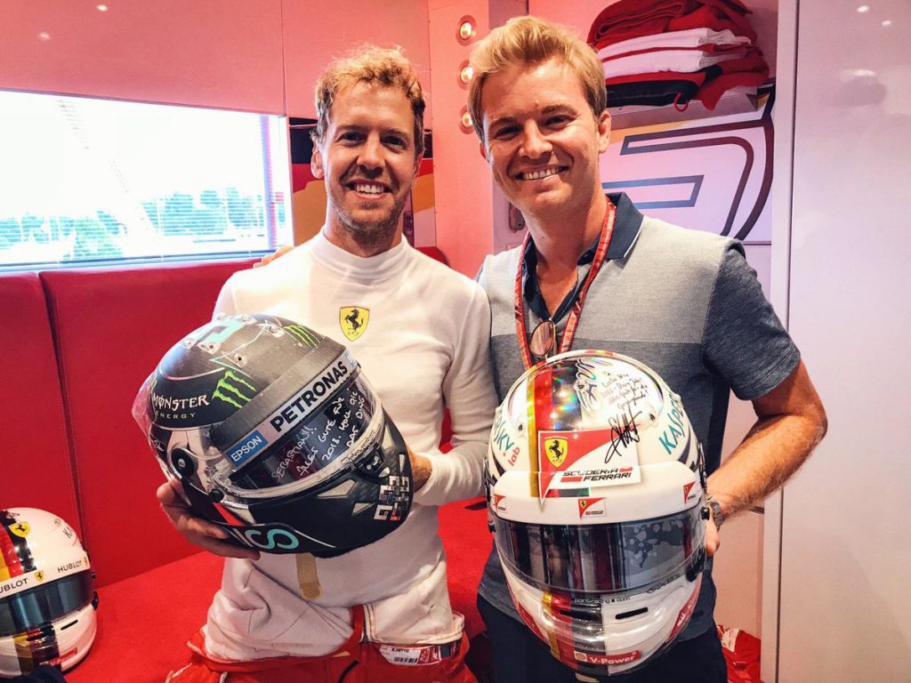 Sebastian Vettel e Nico Rosberg, che commenta la penalità di 5 secondi al GP Canada
