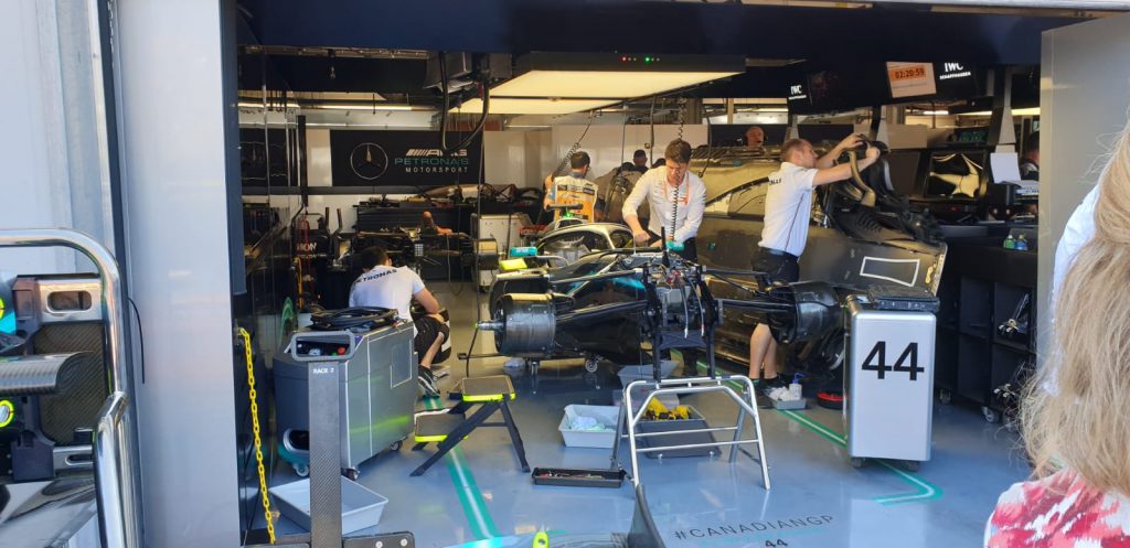 preoccupa il problema al motore sulla mercedes di hamilton