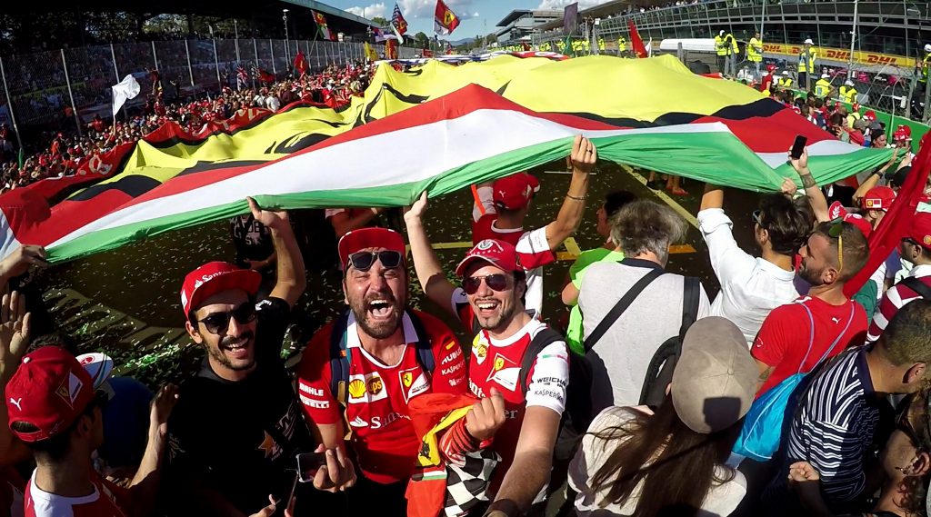 f1 guida monza consigli podio smartphone fotocamera