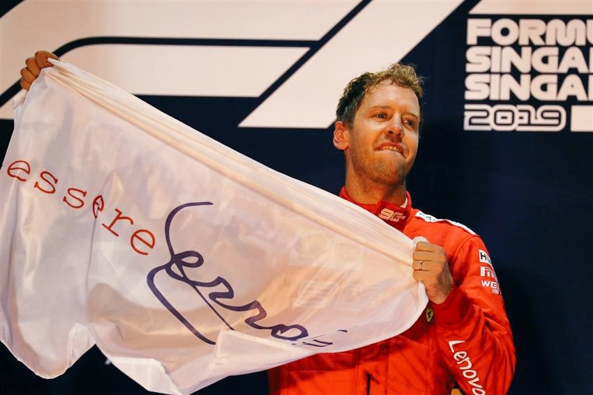 f1 pagelle singapore voto vettel