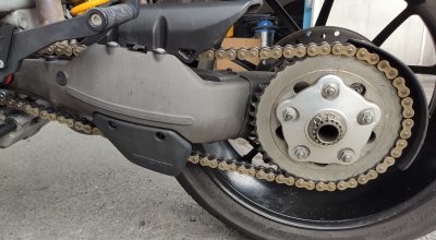 guida come pulire e ingrassare la catena della moto la guida