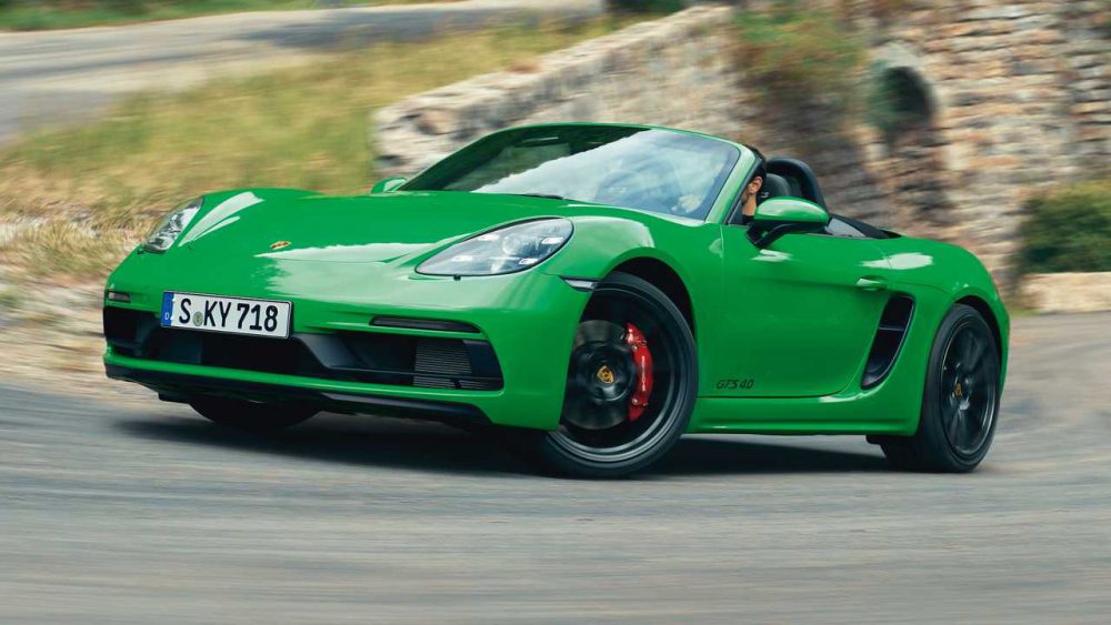 Nuova Porsche 718 Cayman e Boxster GTS 4.0: prestazioni quasi da GT4!