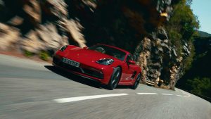 Nuova Porsche 718 Cayman e Boxster GTS 4.0: prestazioni quasi da GT4!