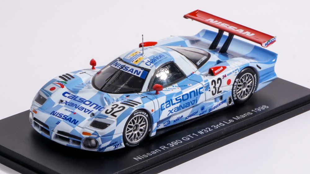 modellino nissan le mans 1998