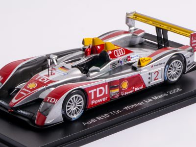 modellino audi r10 le mans diesel