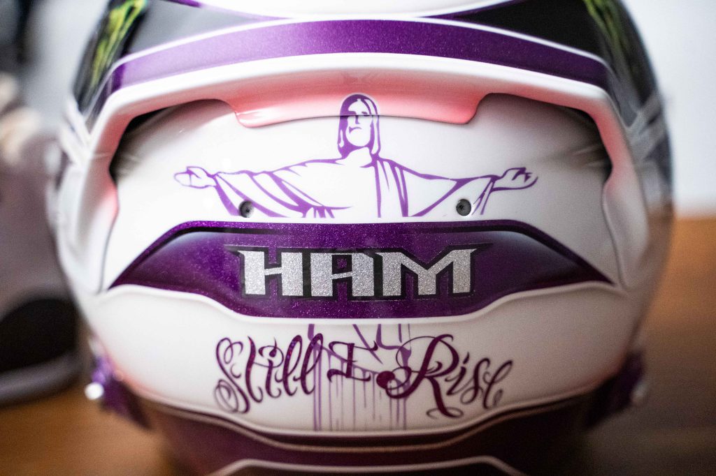 casco hamilton still i rise viola