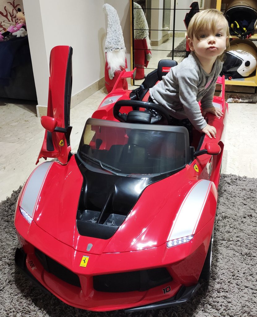 Guida Montaggio LaFerrari Fxx K - Auto per bambini radio comandata!