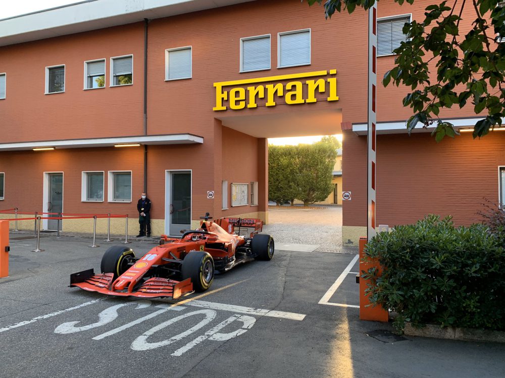 F1 Ferrari, Leclerc gira a Maranello con la SF1000! Video e foto 1 leclerc ferrari maranello video