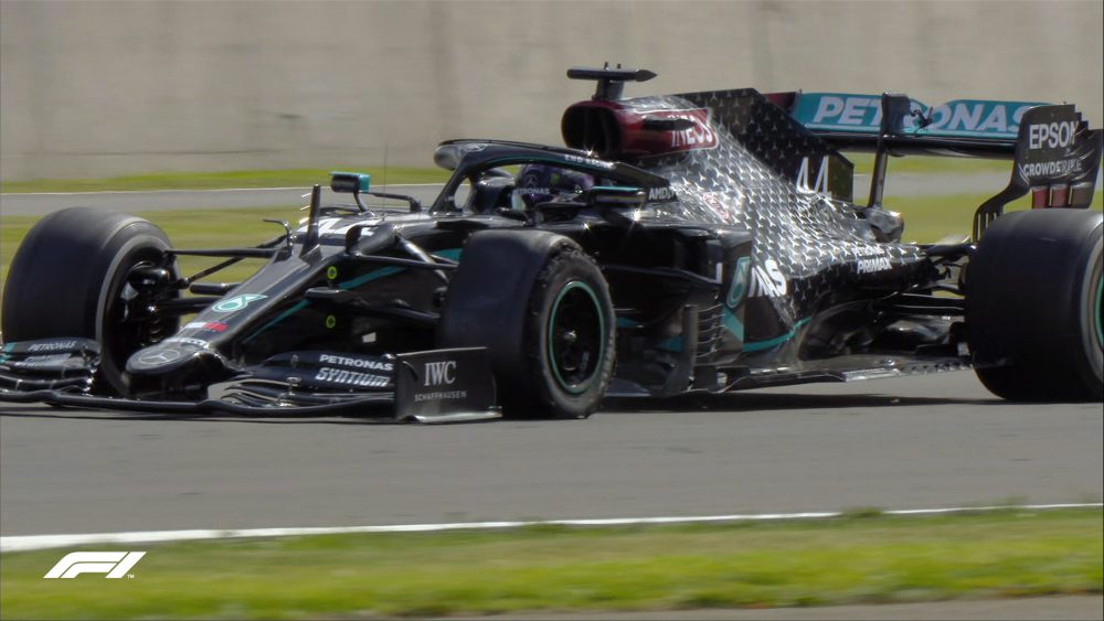 video hamilton foratura ultimo giro silverstone