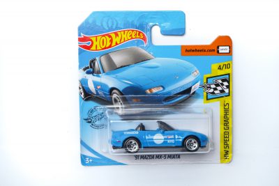 hot wheels mazda mx5 blu