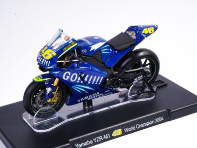modellino moto valentino rossi yamaha 2004 scala 1/18