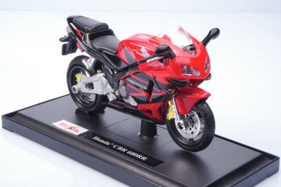 modellino moto honda cbr 600 rr scala 1:18 rossa