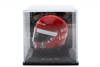 modellino casco ferrari niki lauda campione 1975 scala 1:5