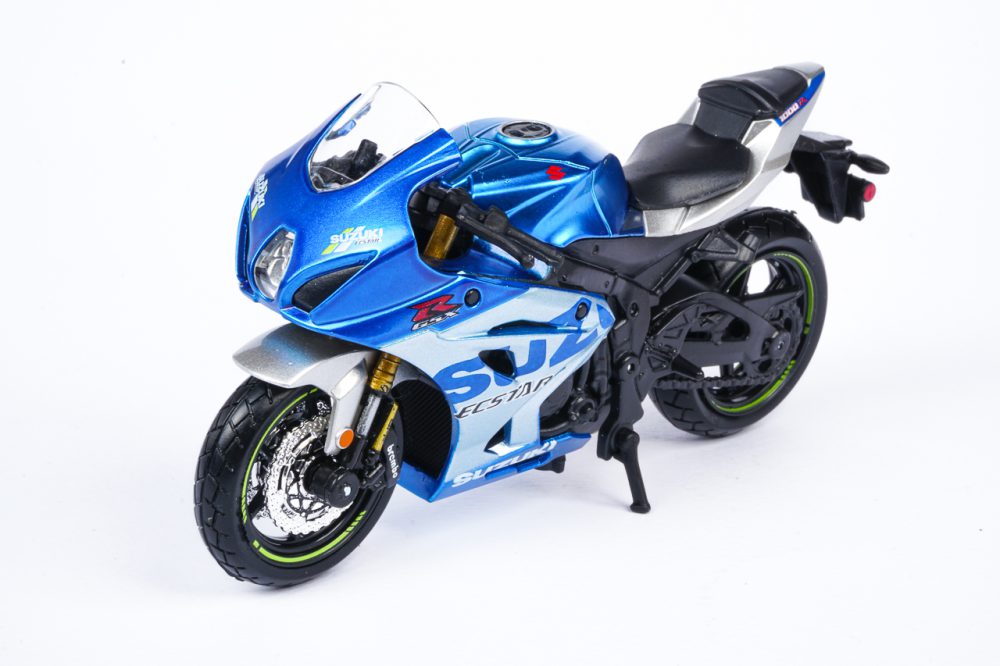modellino moto suzuki gsx r 1000 anno 2021 scala 1:18