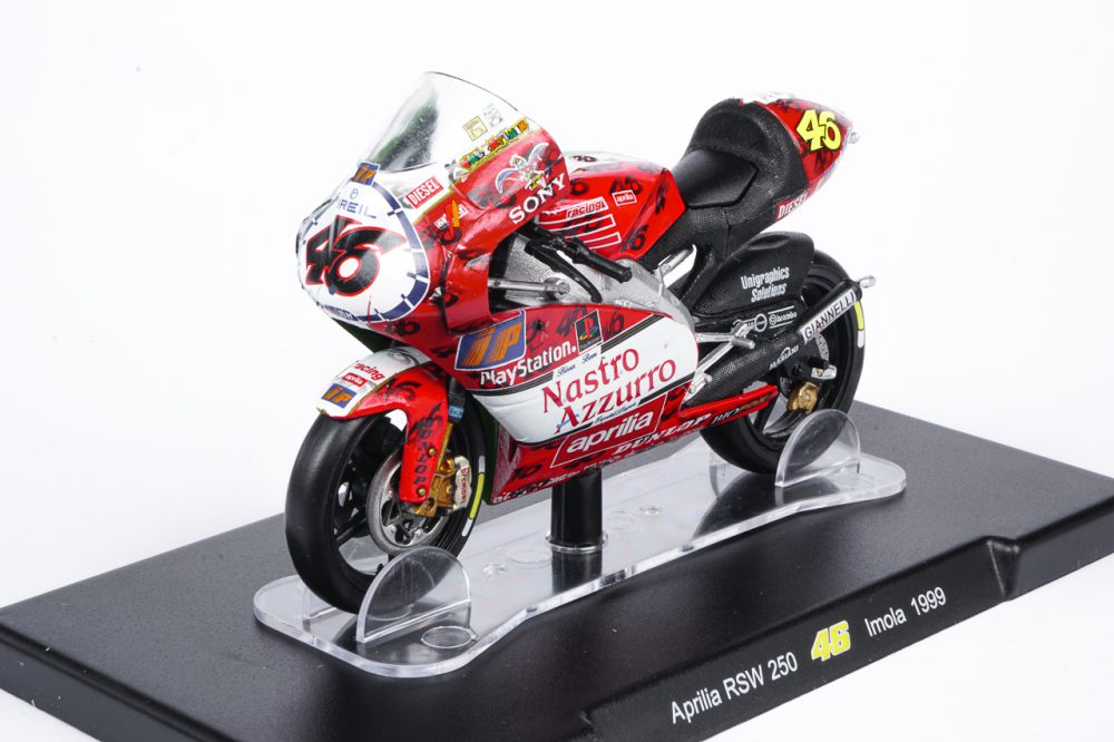 modellino moto valentino rossi aprilia 250 mugello 1999 tricolore scala 1:18