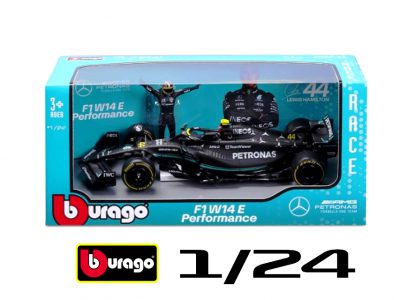 modellino mercedes f1 2023 hamilton scala 1:24 burago figura pilota in posa