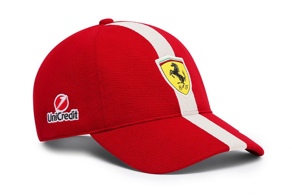 cappellino ferrari f1 gp cina 2025 edizione speciale bianco rosso ricamato prodotto da puma