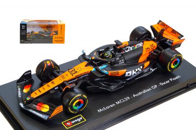 modellino-mclaren-f1-2025-lando-norris-mcl39-scala-1-43-burago-casco-pilota-vetrina (2)