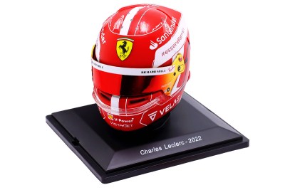modellino casco ferrari charles leclerc F1 2022 scala 1:5 spark edicola